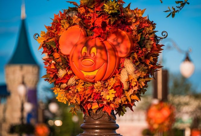 halloween-pumpkins-golden-light-mk-wdw-2016-edit-003