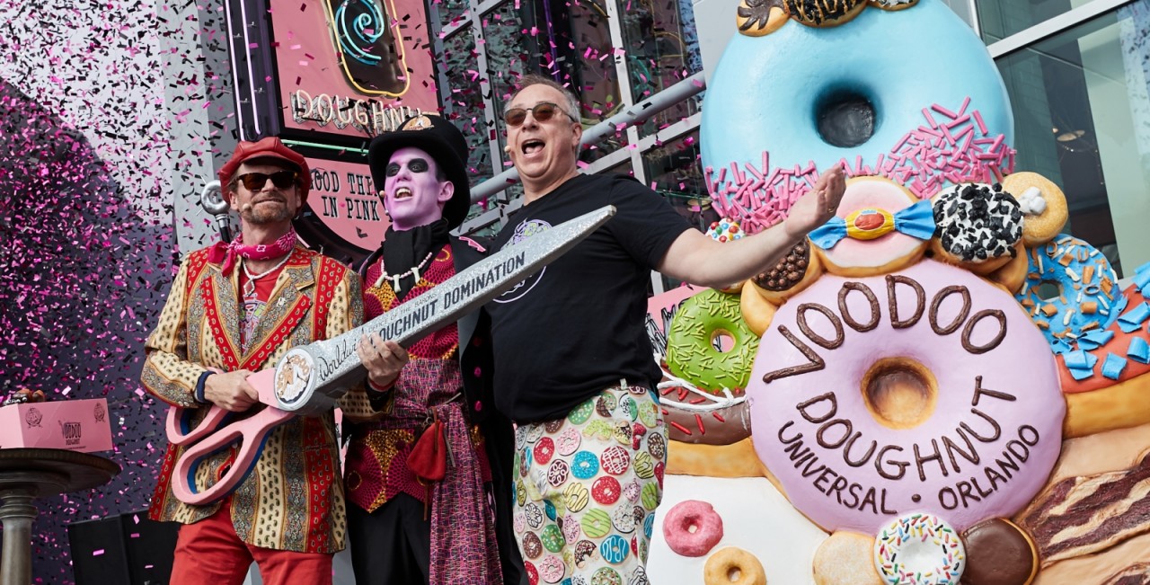 Voodoo-Doughnut-Grand-Opening-cover